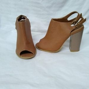 Annie Marie Womens Shoes SARAH Peep Toe Tan Chunky 4" Heel PU Faux Leather  7M